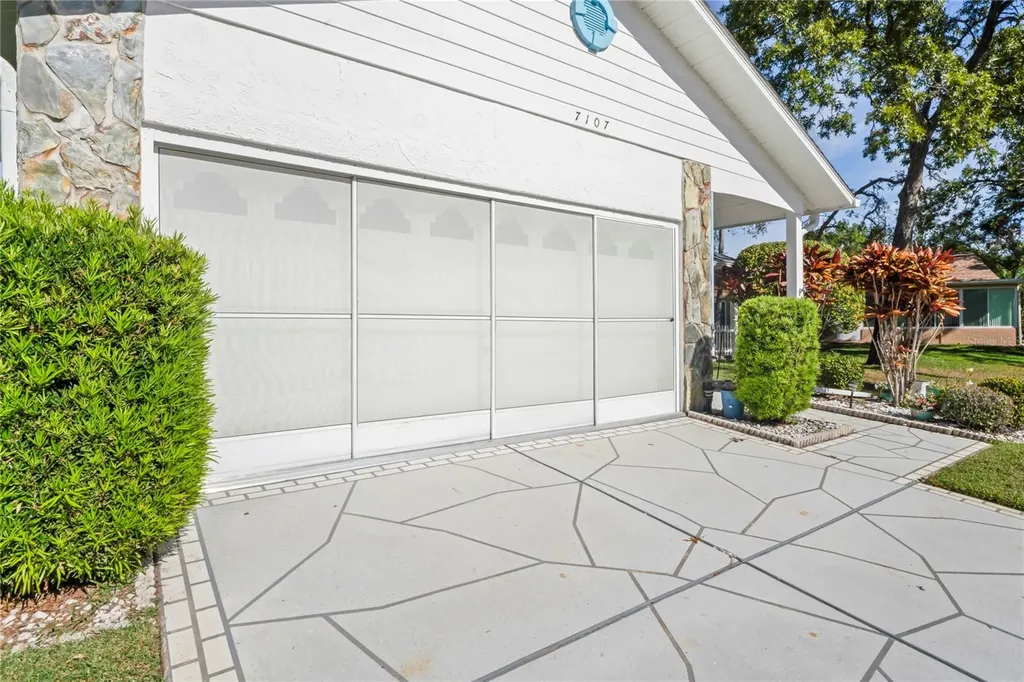 7107 Pond View Court Spring Hill FL 34606