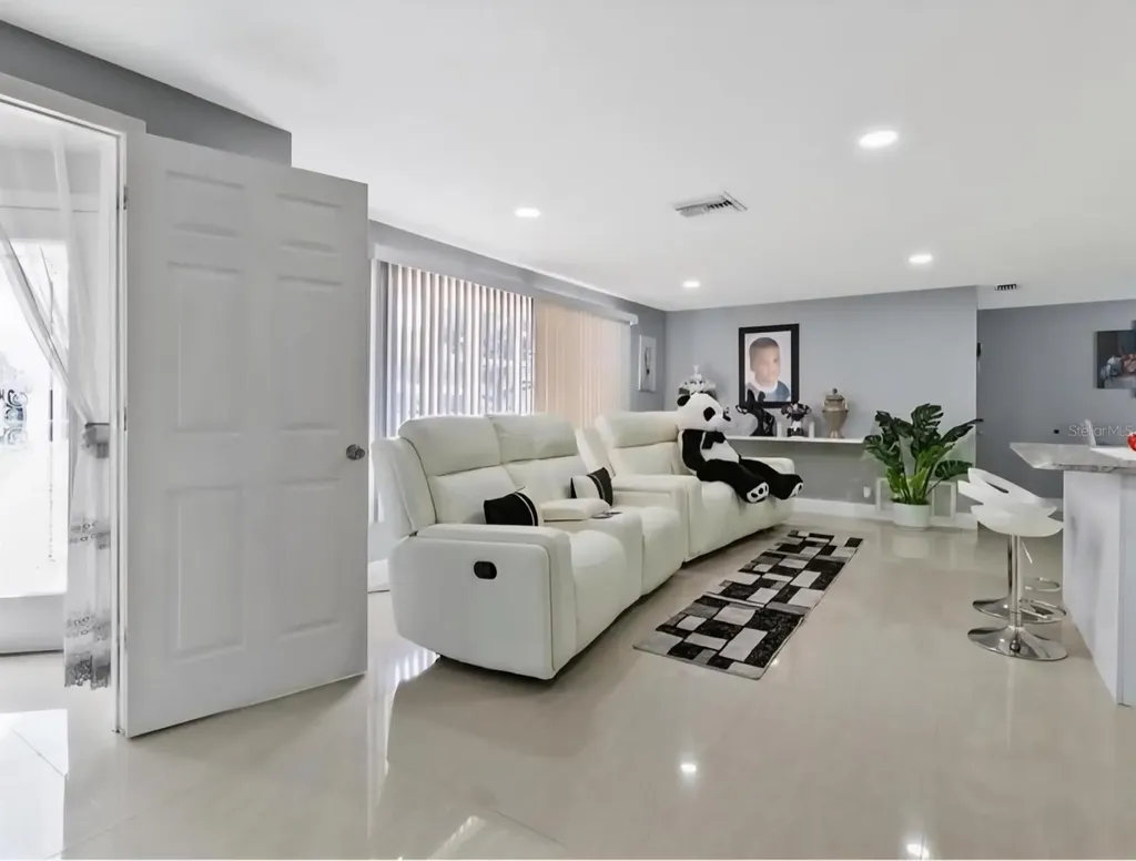 8310 Pat Boulevard Tampa FL 33615
