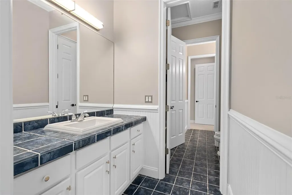 5143 Cranes Point Court Edgewood FL 32839