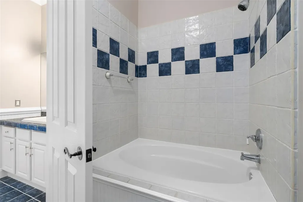 5143 Cranes Point Court Edgewood FL 32839