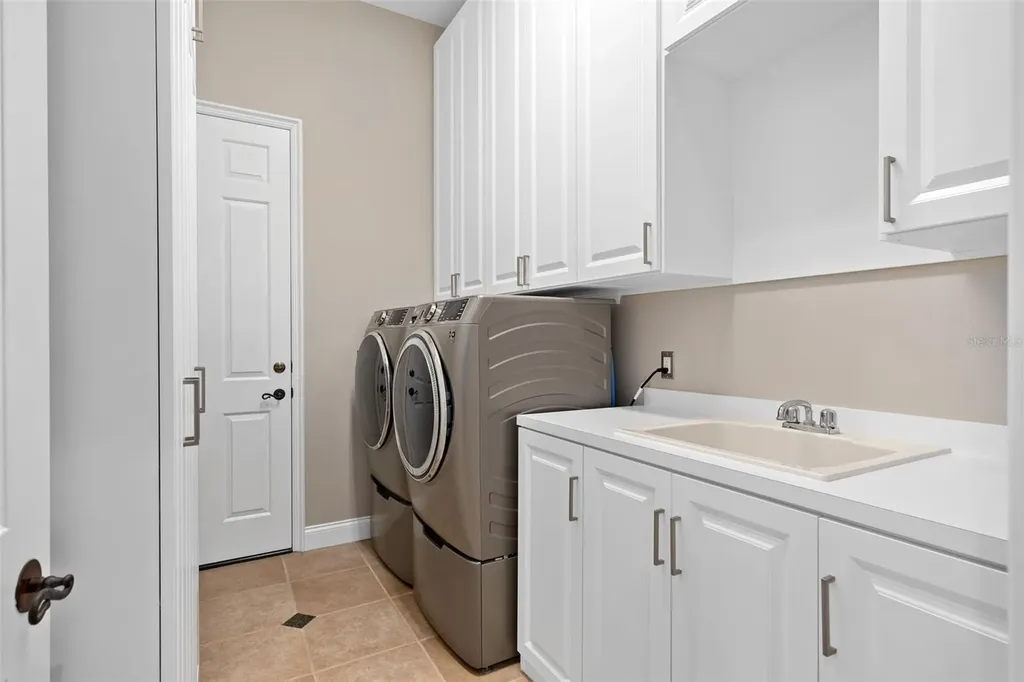 5143 Cranes Point Court Edgewood FL 32839