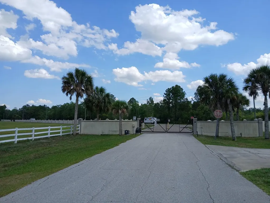 1102 Hidden Palms Drive Davenport FL 33897
