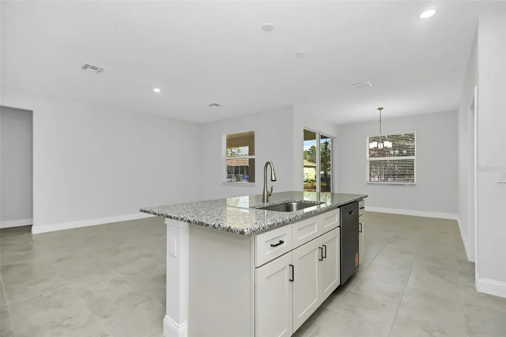 8736 N Vince Drive Dunnellon FL 34434