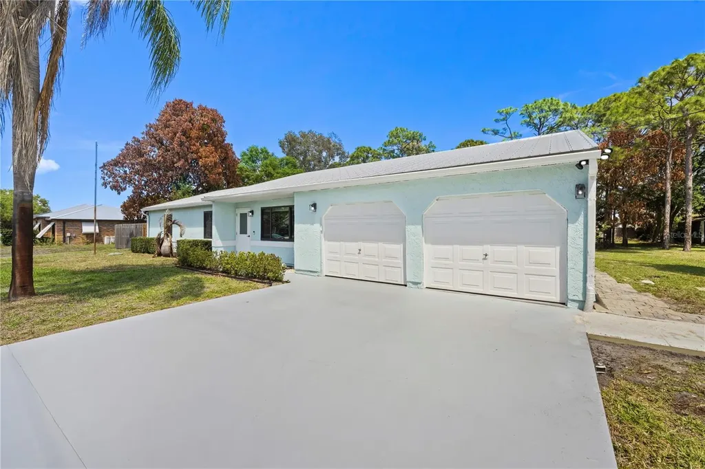 2225 SE Flanders Road Port St Lucie FL 34952