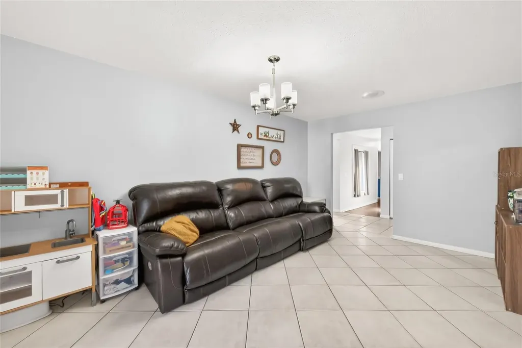 18322 Swan Lake Drive Lutz FL 33549
