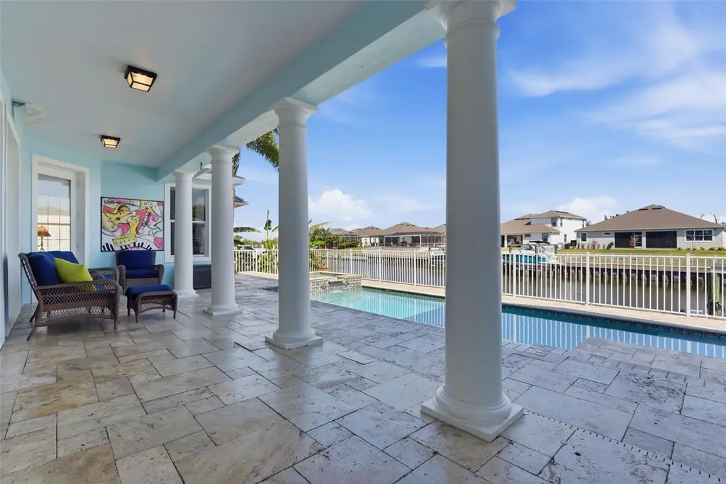 715 Islebay Drive Apollo Beach FL 33572