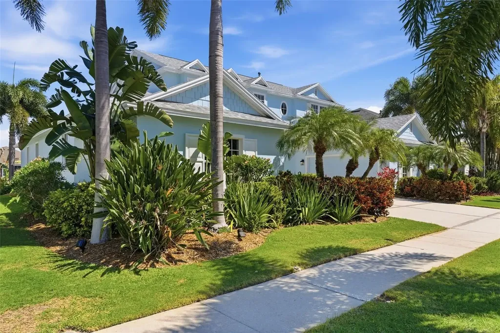 715 Islebay Drive Apollo Beach FL 33572