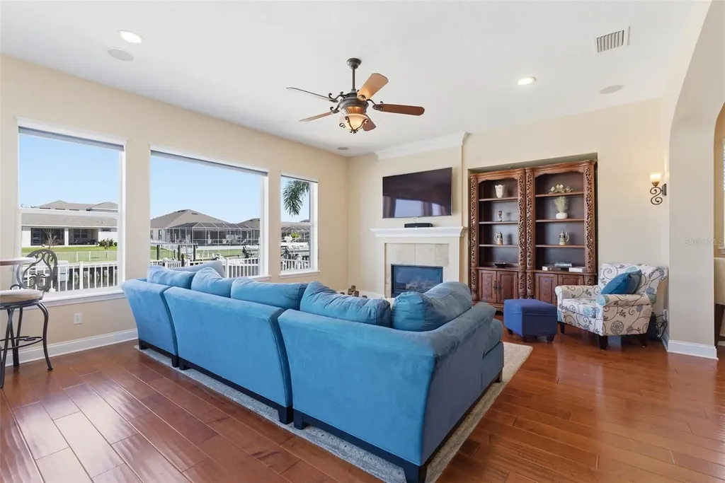 715 Islebay Drive Apollo Beach FL 33572