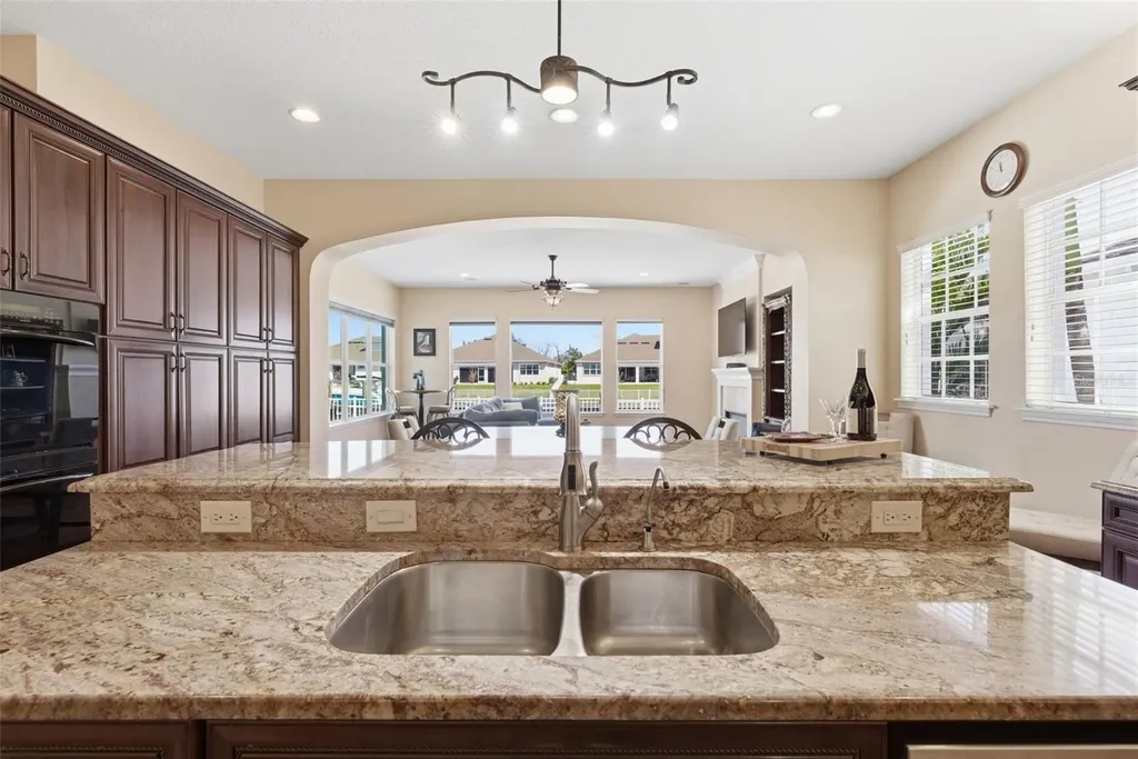715 Islebay Drive Apollo Beach FL 33572