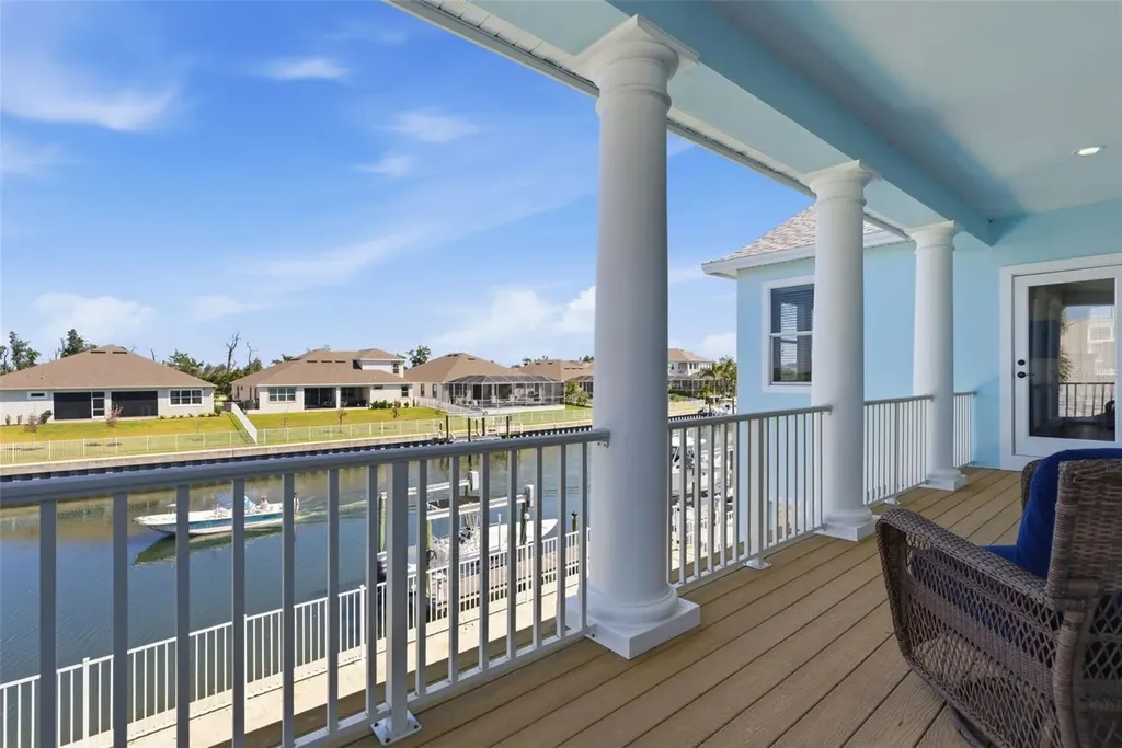 715 Islebay Drive Apollo Beach FL 33572
