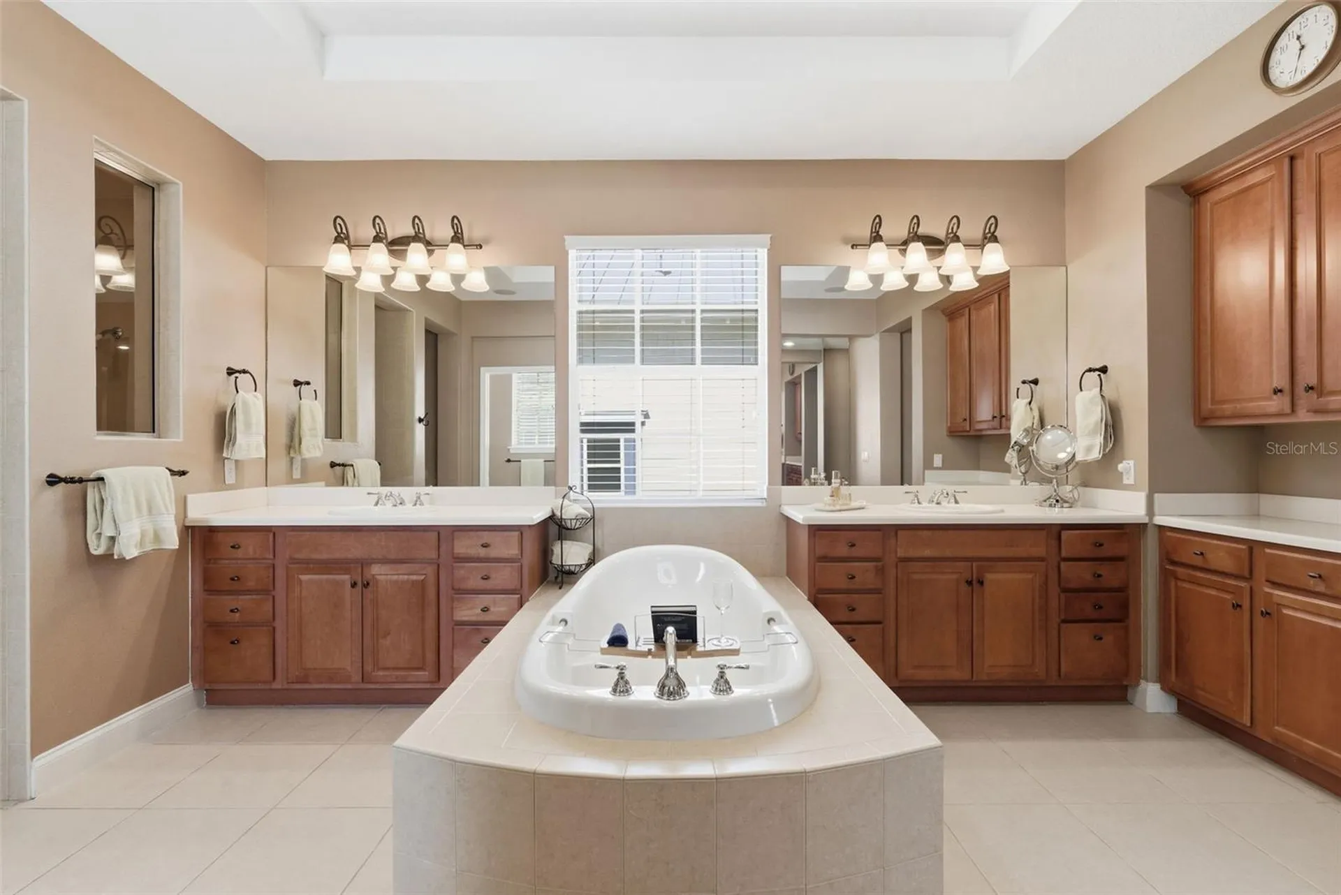 715 Islebay Drive Apollo Beach FL 33572