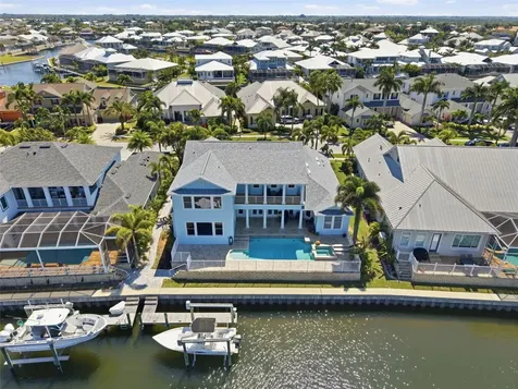 715 Islebay Drive Apollo Beach FL 33572