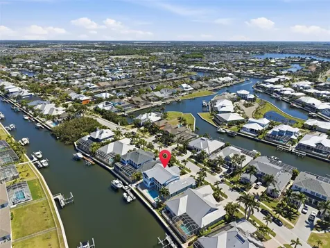 715 Islebay Drive Apollo Beach FL 33572