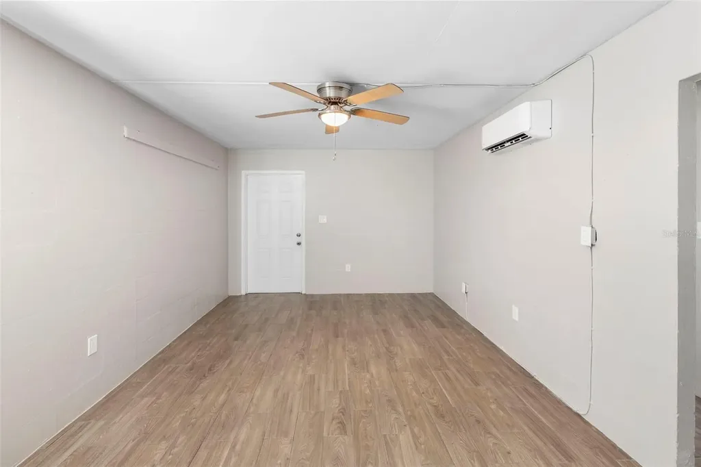 901 Colyer Street Orlando FL 32805