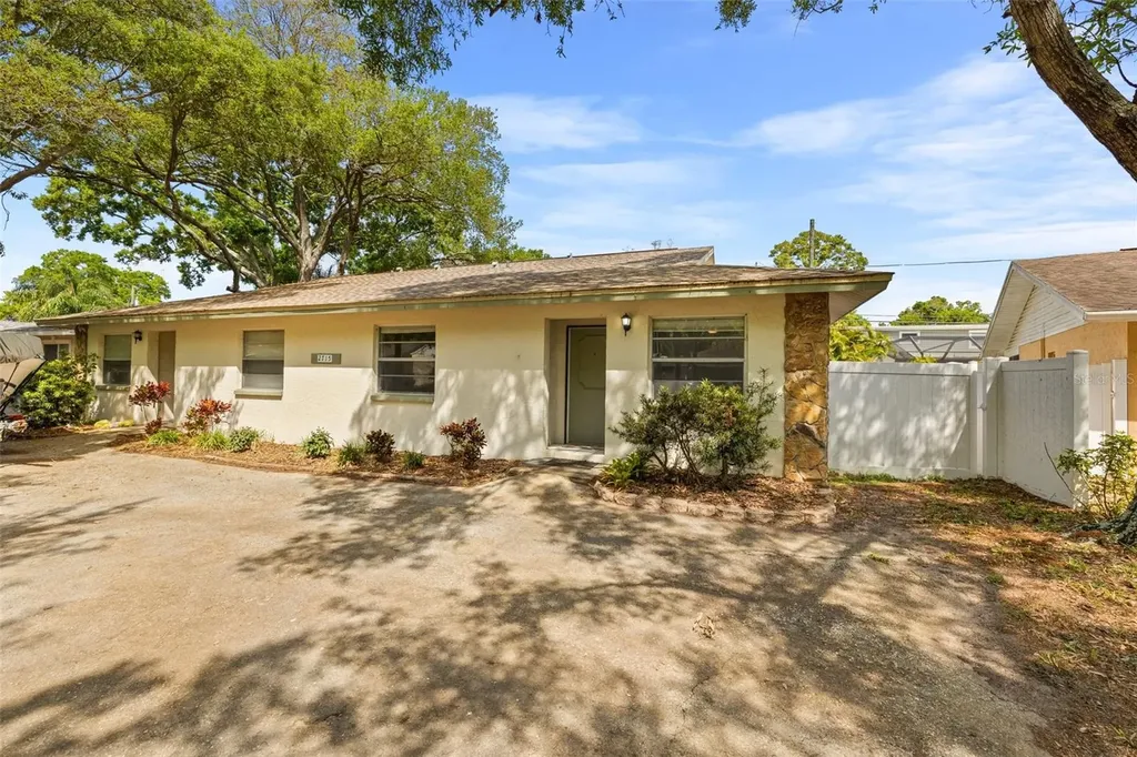 2715 63rd Terrace N St Petersburg FL 33702