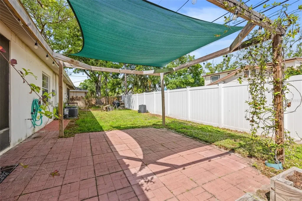 2715 63rd Terrace N St Petersburg FL 33702