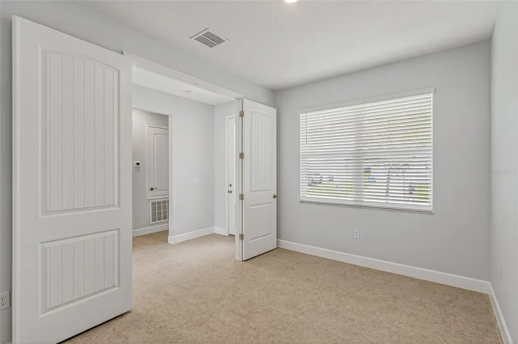 450 Hammond Street SW Palm Bay FL 32908