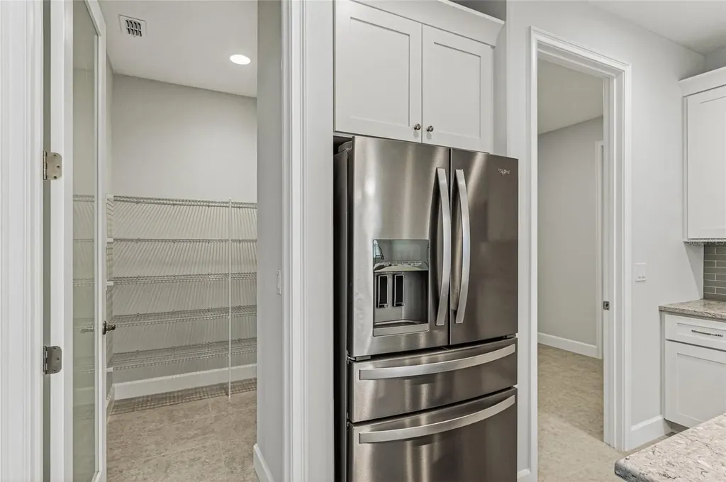 450 Hammond Street SW Palm Bay FL 32908