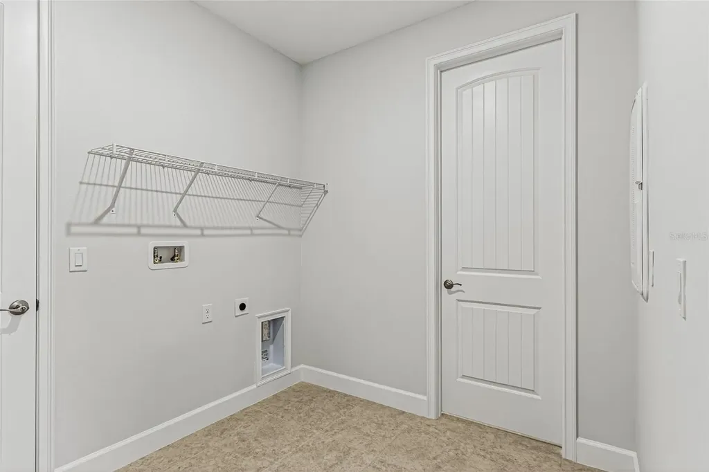 450 Hammond Street SW Palm Bay FL 32908