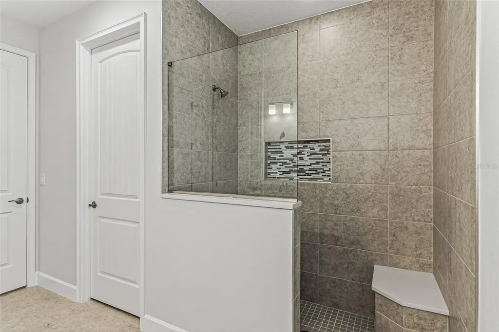 450 Hammond Street SW Palm Bay FL 32908