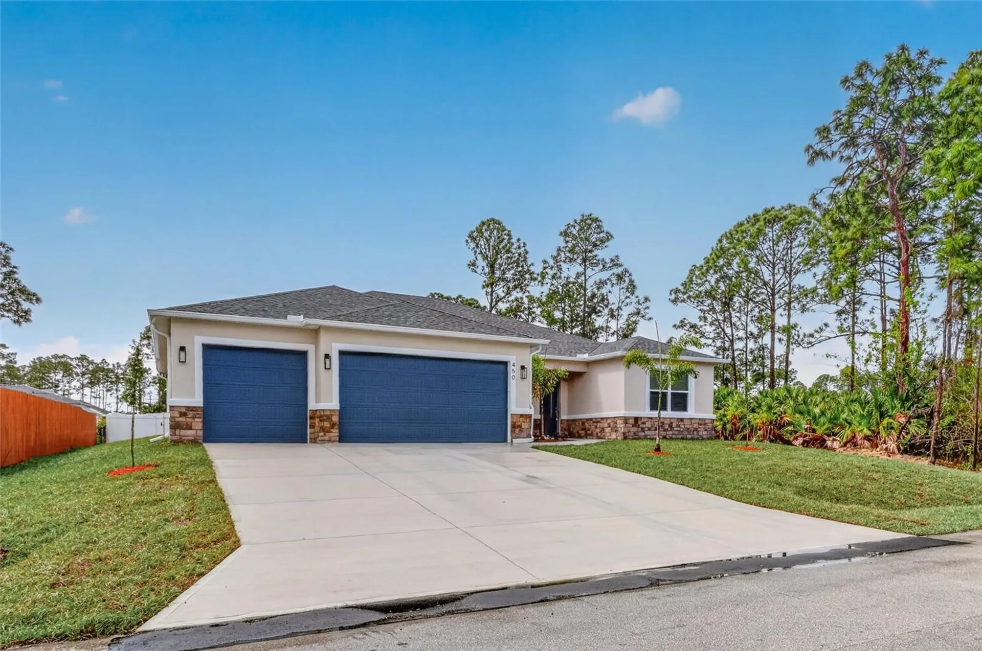 450 Hammond Street SW Palm Bay FL 32908