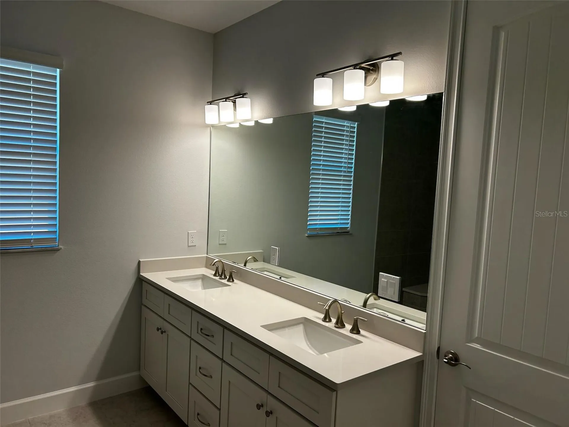 450 Hammond Street SW Palm Bay FL 32908