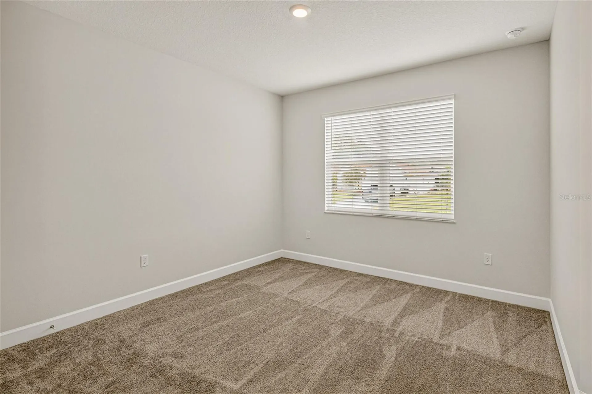 450 Hammond Street SW Palm Bay FL 32908