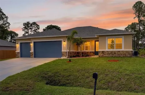 450 Hammond Street SW Palm Bay FL 32908