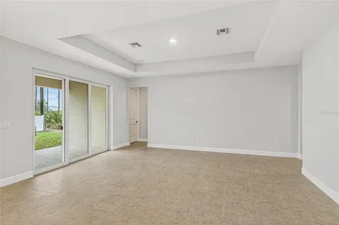 450 Hammond Street SW Palm Bay FL 32908