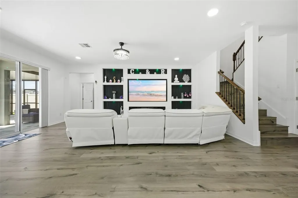 7792 Notched Pine Bend Wesley Chapel FL 33545