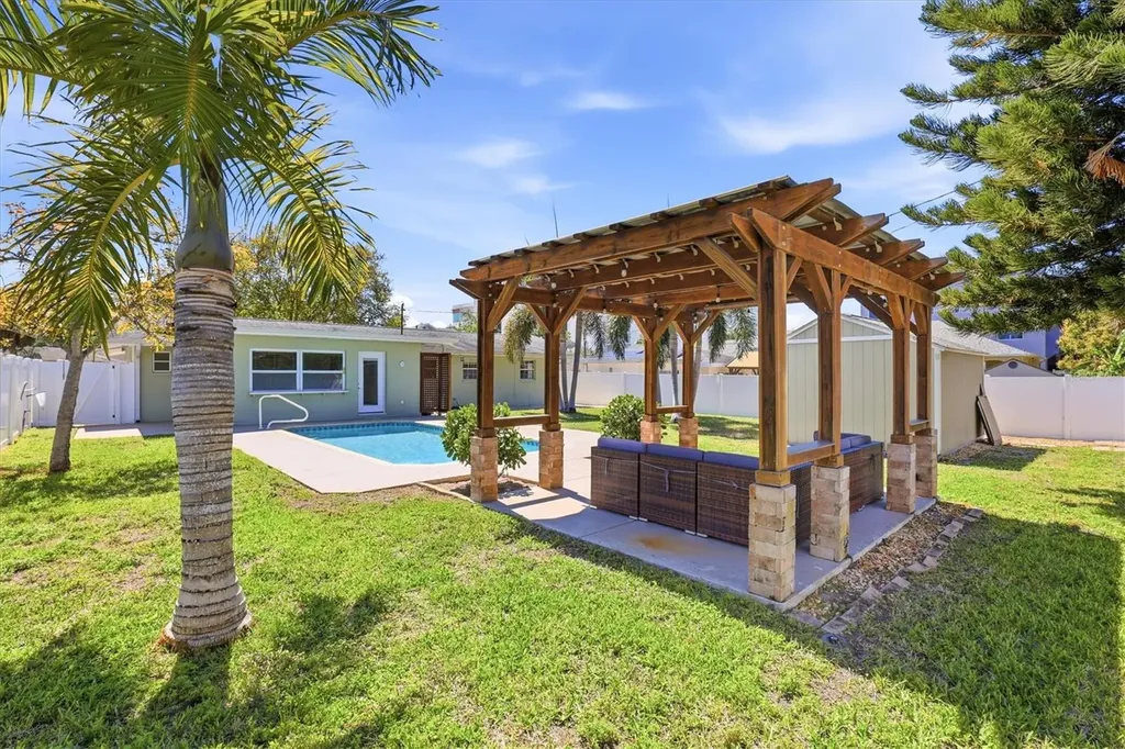 1022 Sunnydale Drive Clearwater FL 33755
