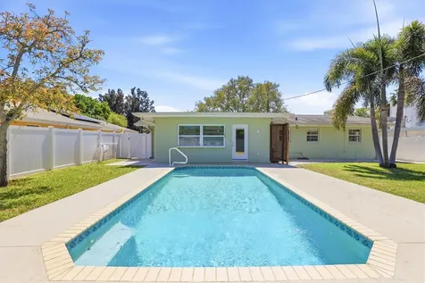 1022 Sunnydale Drive Clearwater FL 33755