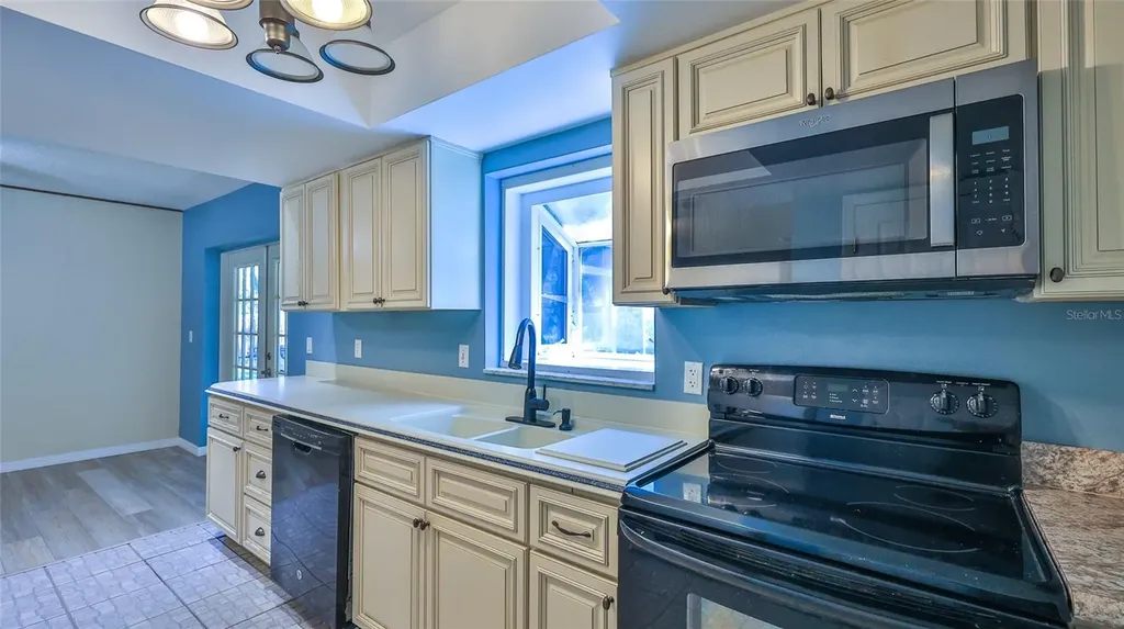 1915 Umbrella Tree Drive Edgewater FL 32141