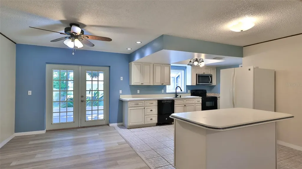 1915 Umbrella Tree Drive Edgewater FL 32141