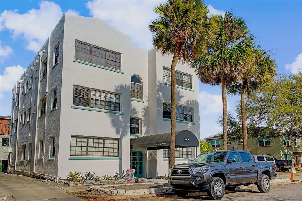 517 Columbia Drive Tampa FL 33606