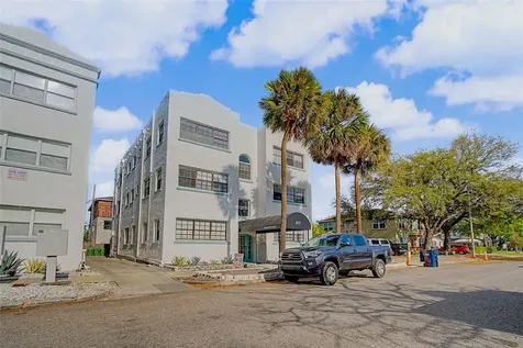 517 Columbia Drive Tampa FL 33606