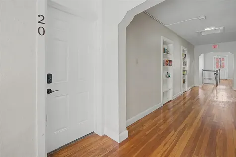 517 Columbia Drive Tampa FL 33606