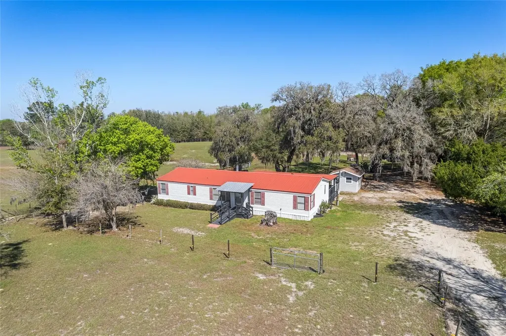 5600 SE 39th Street Trenton FL 32693
