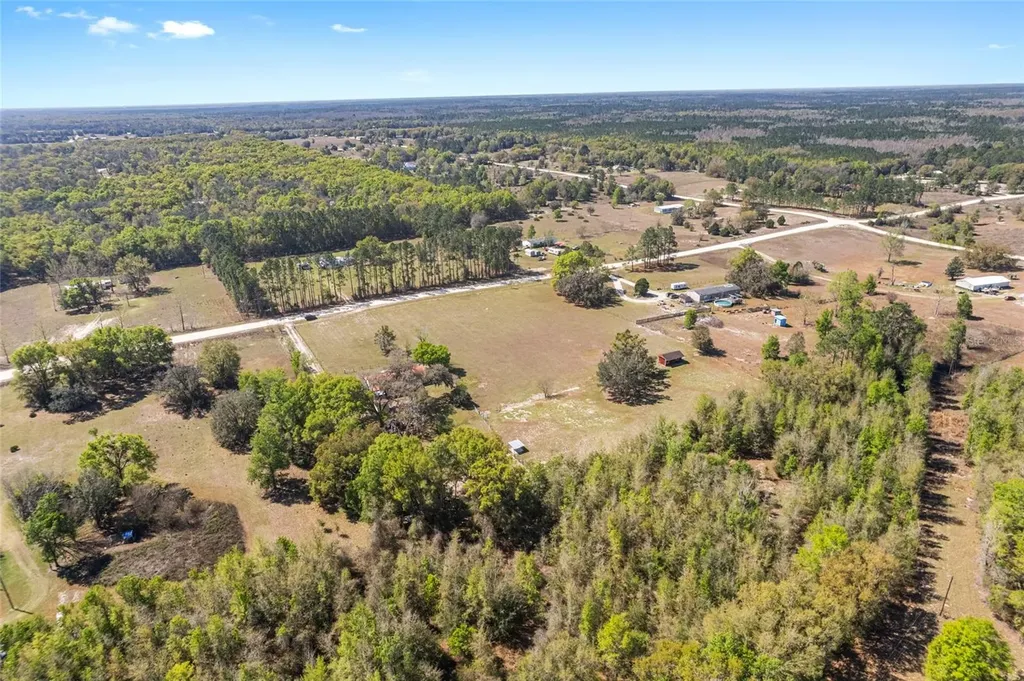 5600 SE 39th Street Trenton FL 32693