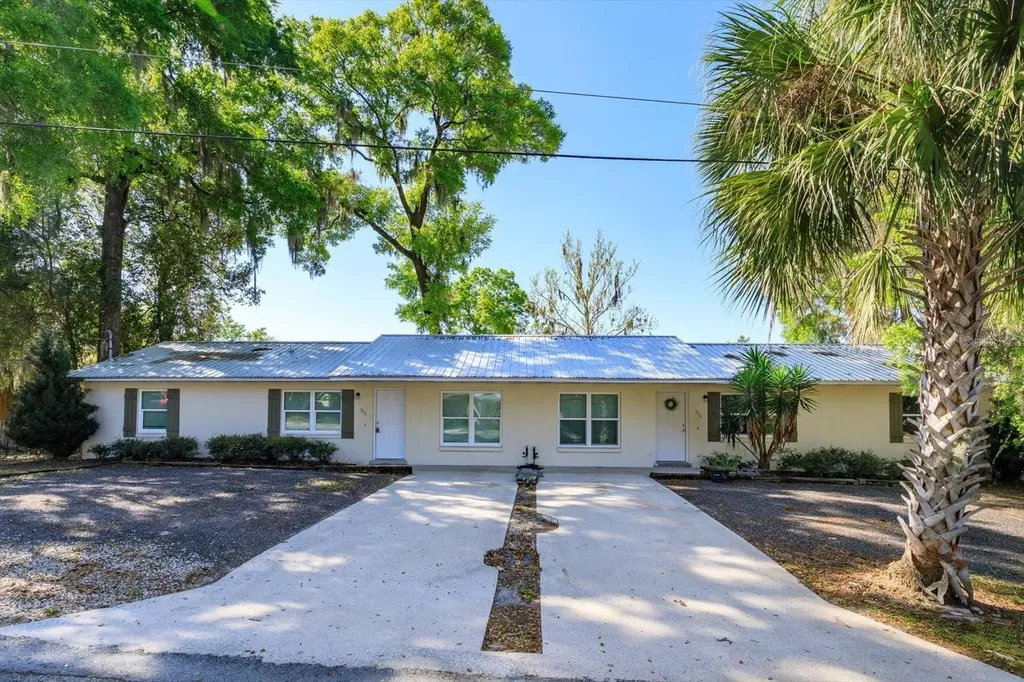 302 Ballard Avenue Deland FL 32724