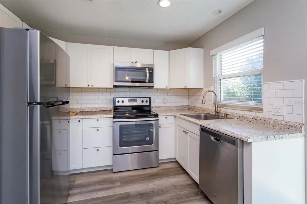 302 Ballard Avenue Deland FL 32724