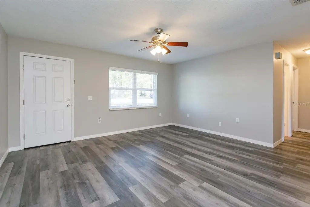 302 Ballard Avenue Deland FL 32724