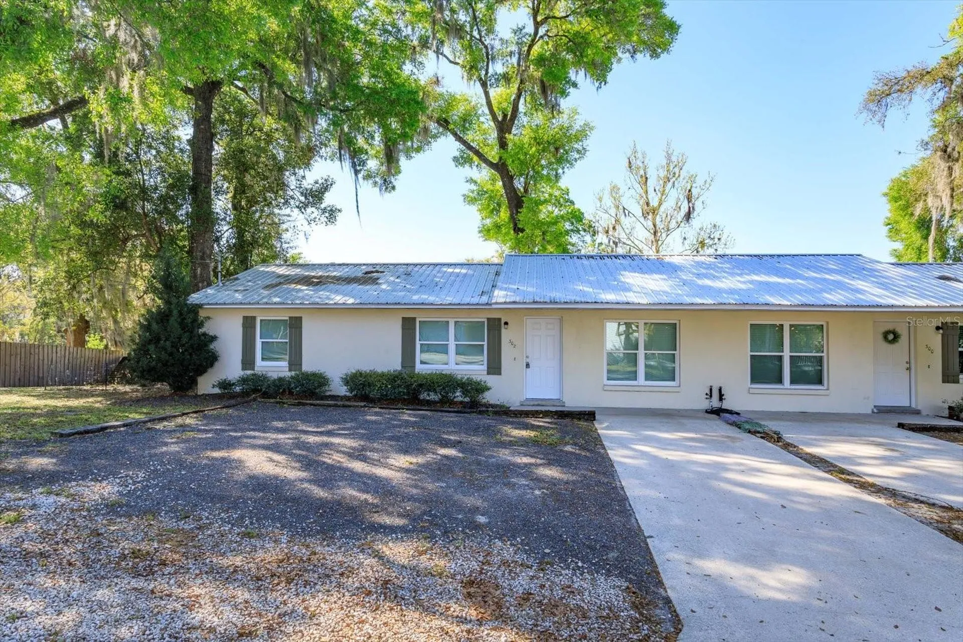 302 Ballard Avenue Deland FL 32724