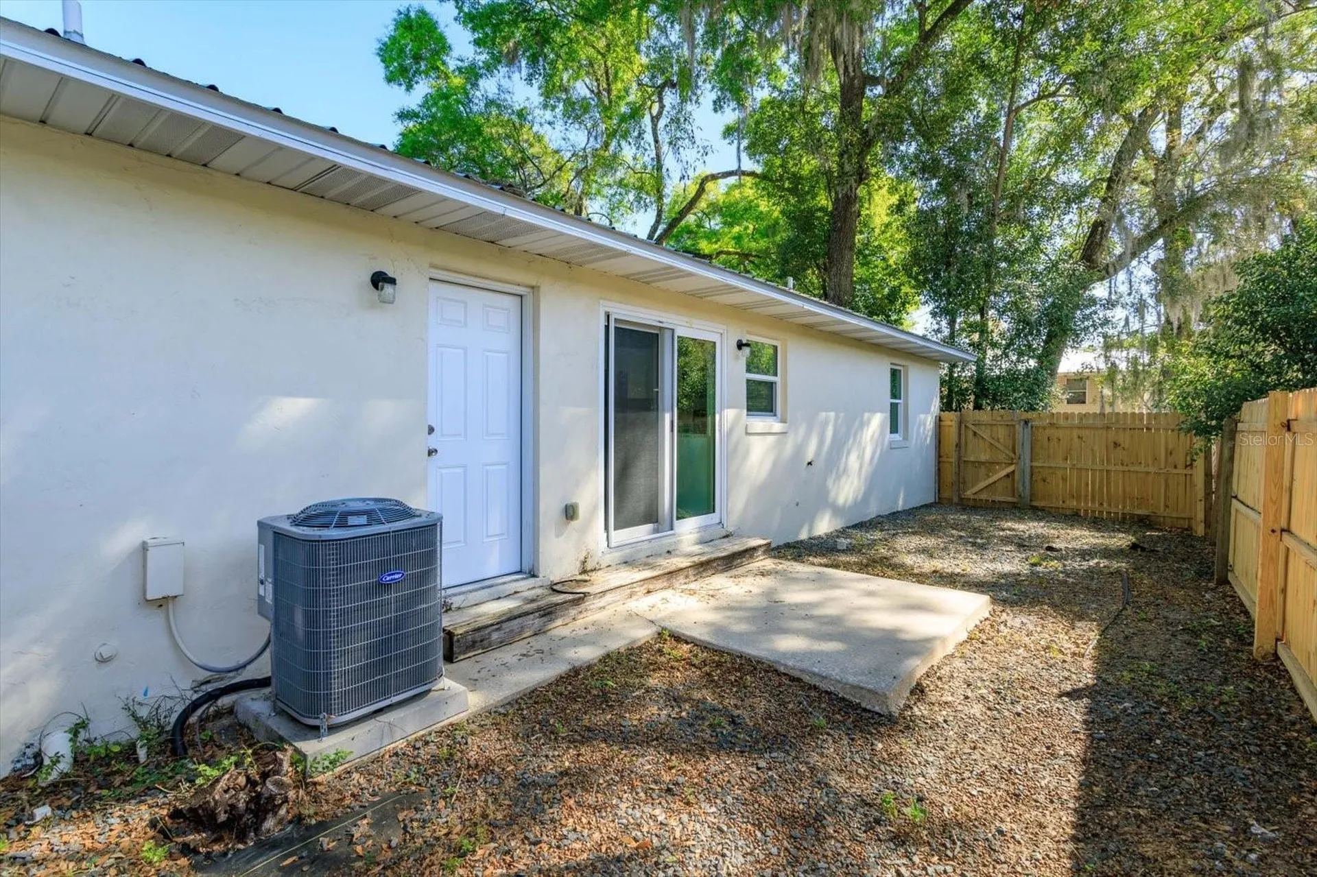 302 Ballard Avenue Deland FL 32724