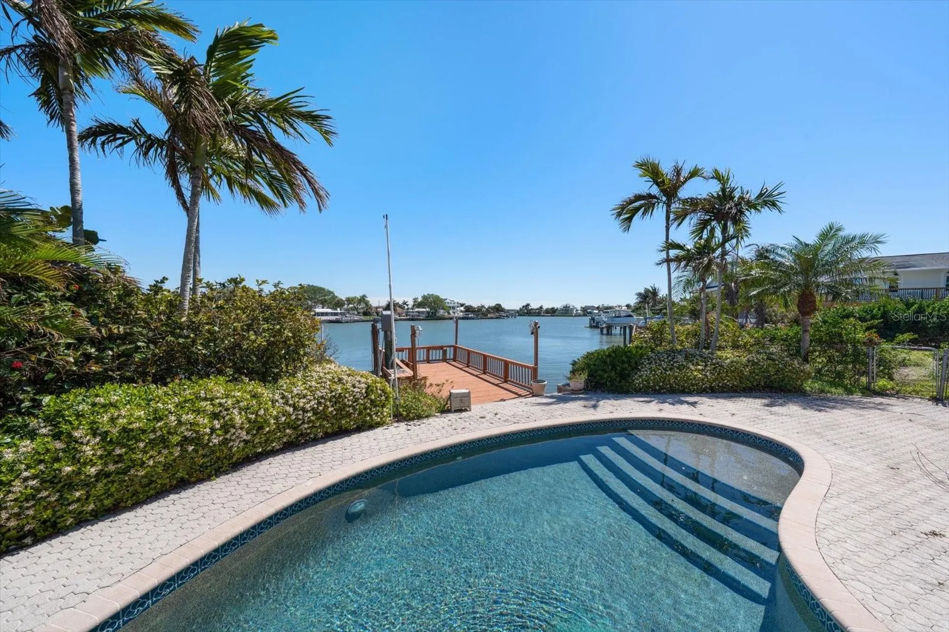 483 Harbor Drive N Indian Rocks Beach FL 33785