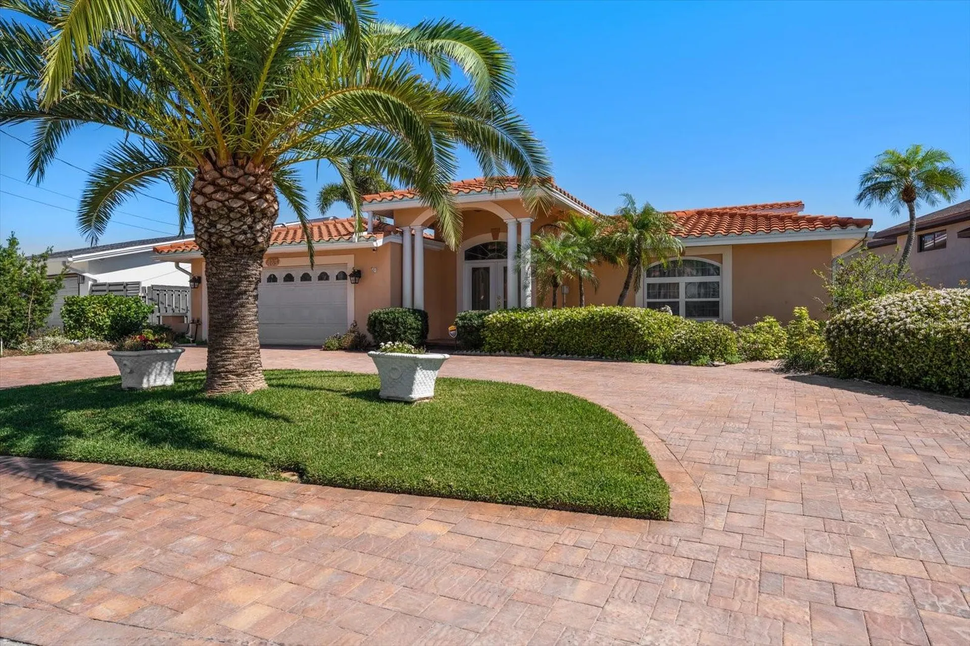483 Harbor Drive N Indian Rocks Beach FL 33785