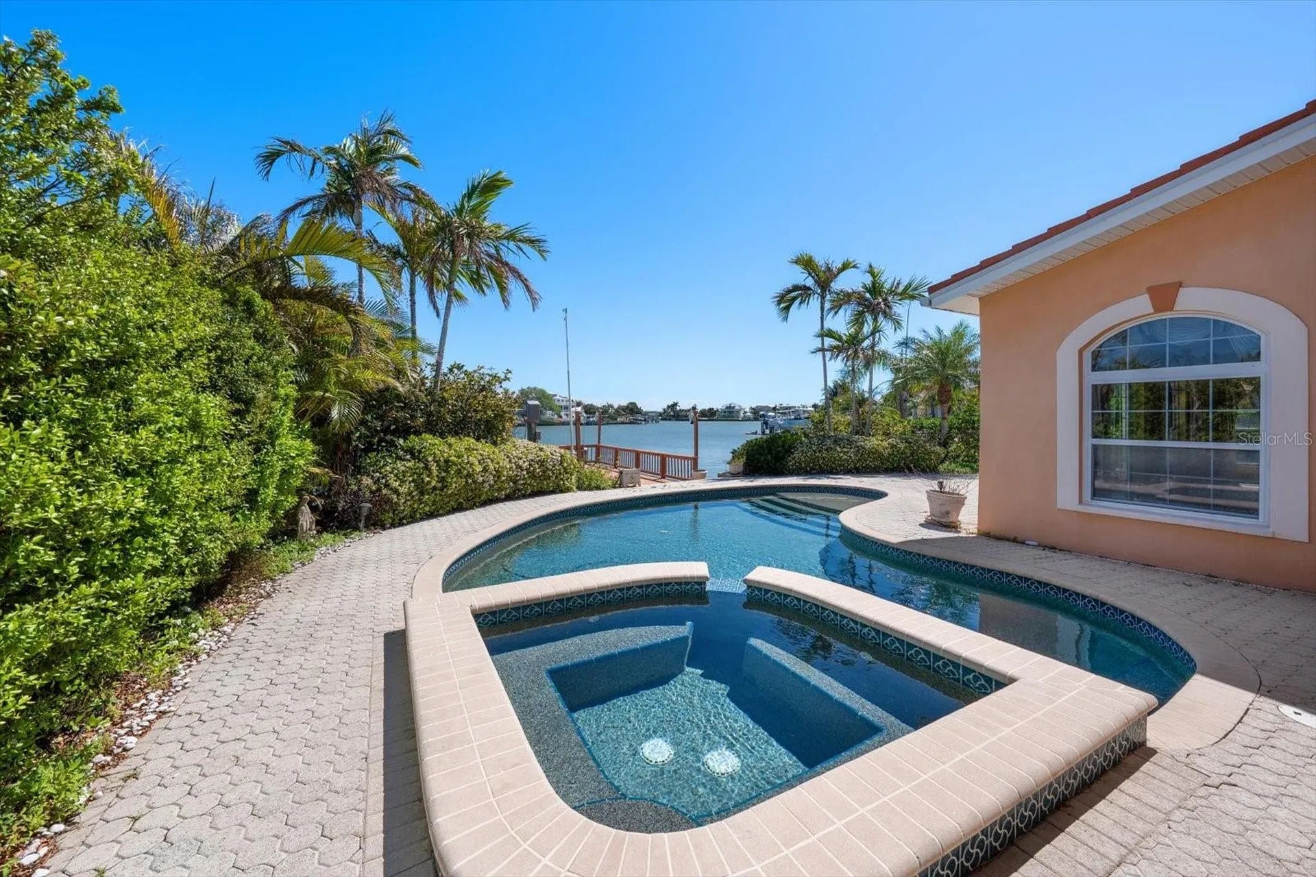 483 Harbor Drive N Indian Rocks Beach FL 33785