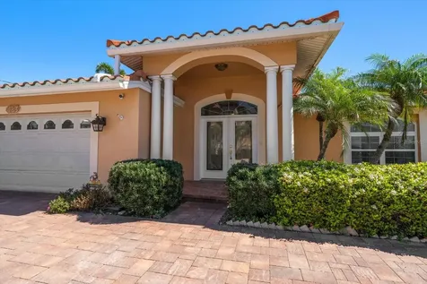 483 Harbor Drive N Indian Rocks Beach FL 33785
