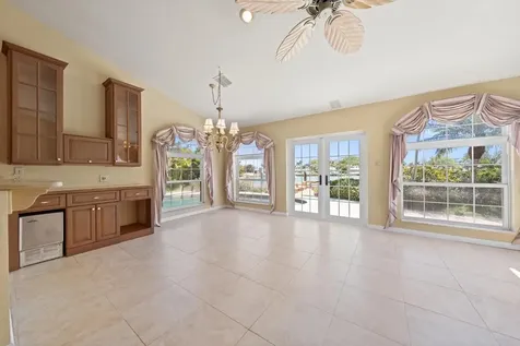 483 Harbor Drive N Indian Rocks Beach FL 33785