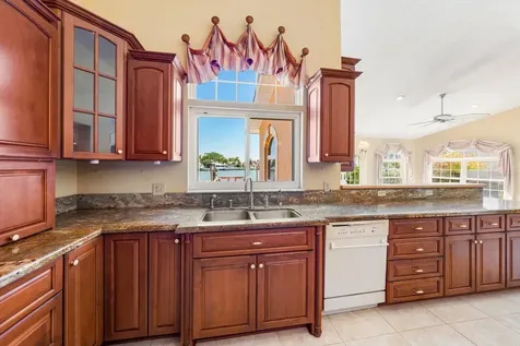 483 Harbor Drive N Indian Rocks Beach FL 33785